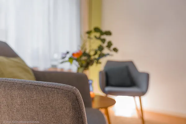 Sitzbereich für das Anamnesegespräch in der Osteopathiepraxis Valentin Fastabend